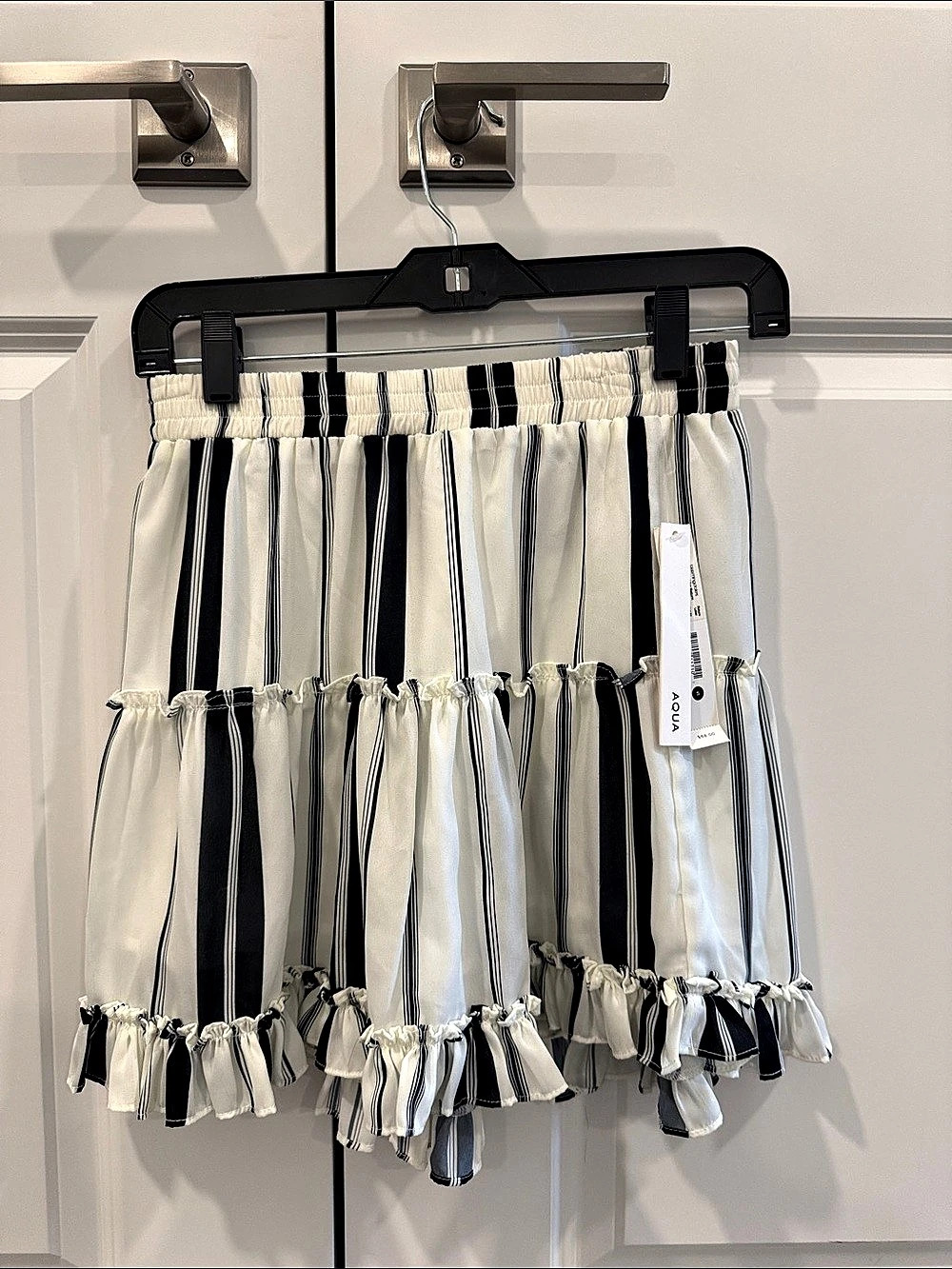 AQUA Striped Tiered Mini Skirt White & Black Size Small